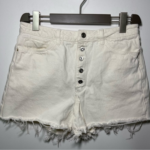 ZARA women's creamy white button fly raw hem sumer festival shorts in size US 8 - Picture 2 of 5